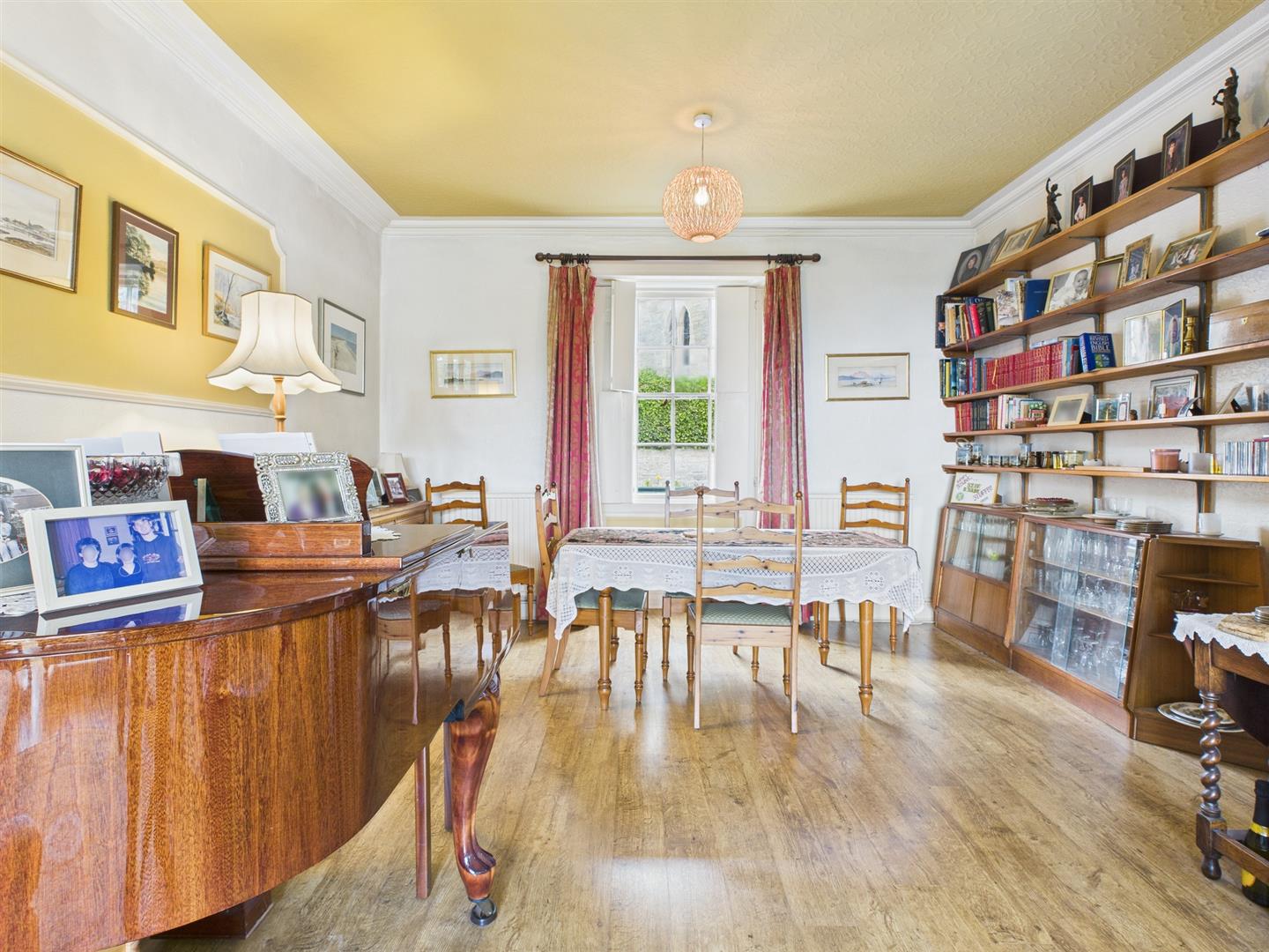 Lane Head House, 58 Main Road, Carnforth LA5 8DN